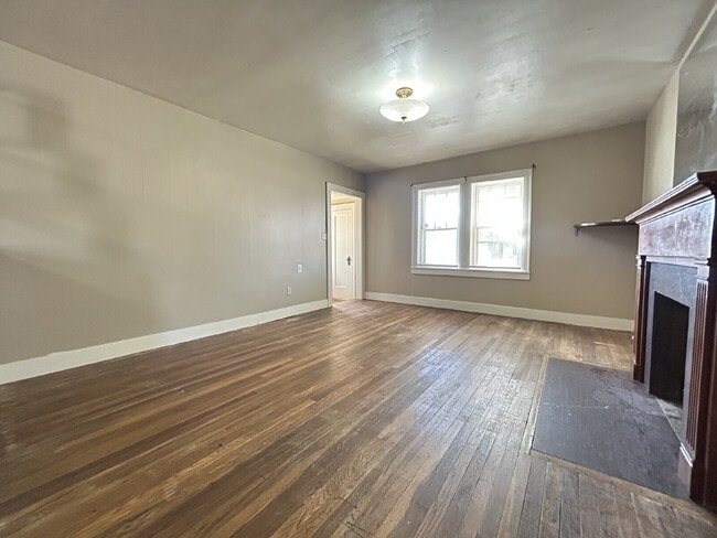 Building Photo - 2-Bedroom Home with Spacious 1267 Sq Ft in...