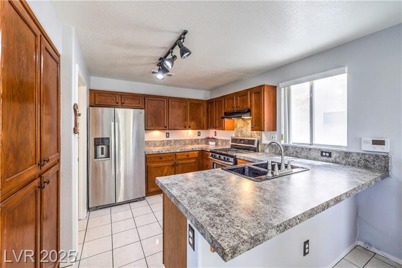 Building Photo - 7921 Pottery Creek Dr