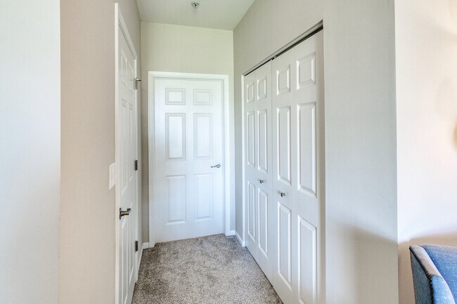 Building Photo - 7520 Claridge Dr