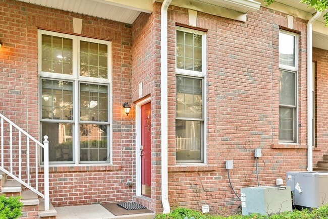 Building Photo - 375 Kingston Ct