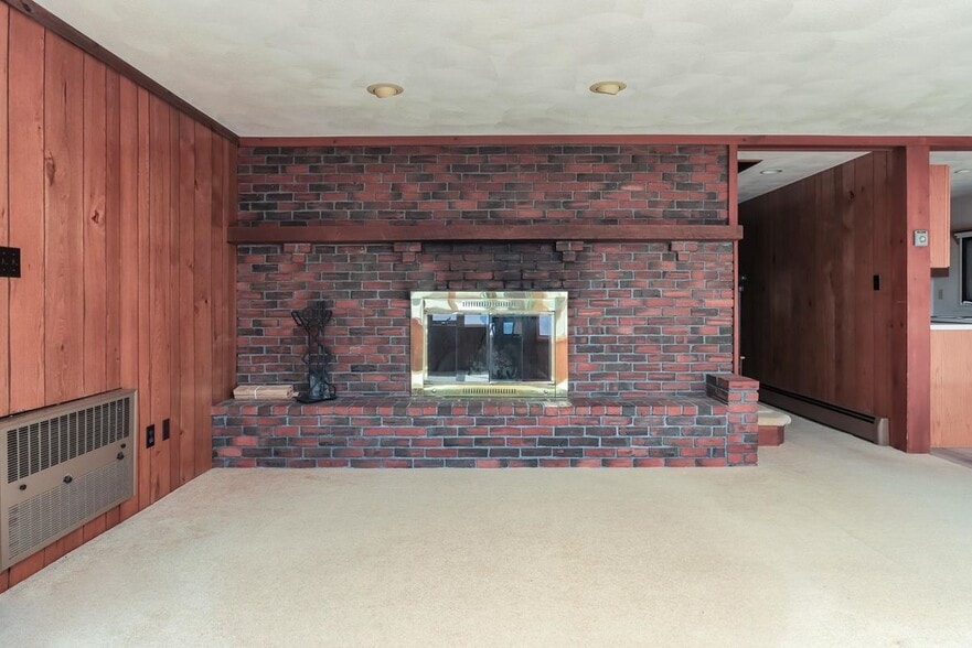 Building Photo - 7 Howards