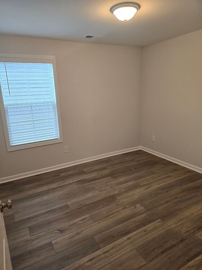 Building Photo - New build 3 bed 2.5 bath house in Pinecrest Subdivision