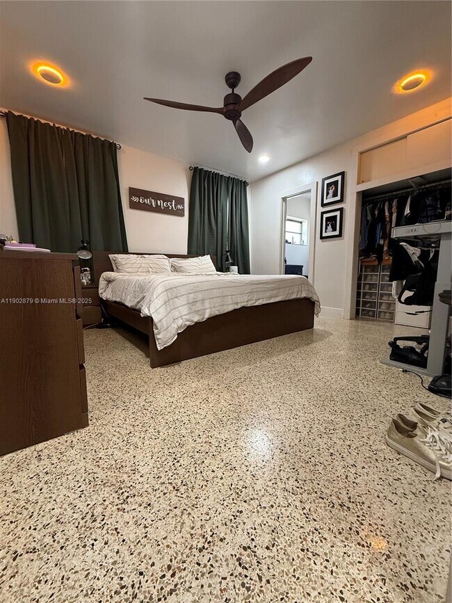 Building Photo - 6464 W 11th Ave