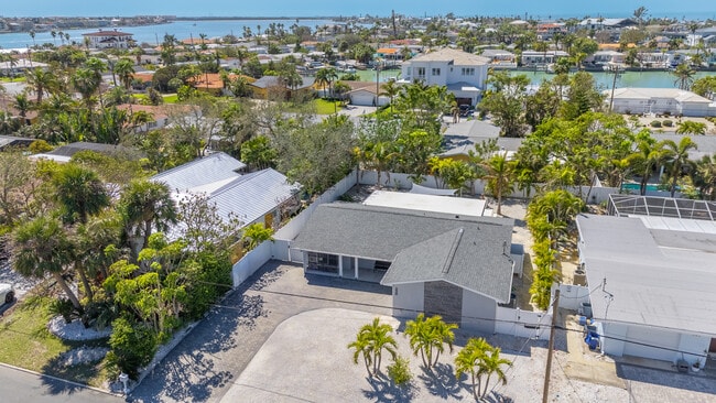 Building Photo - 330 N Tessier Dr