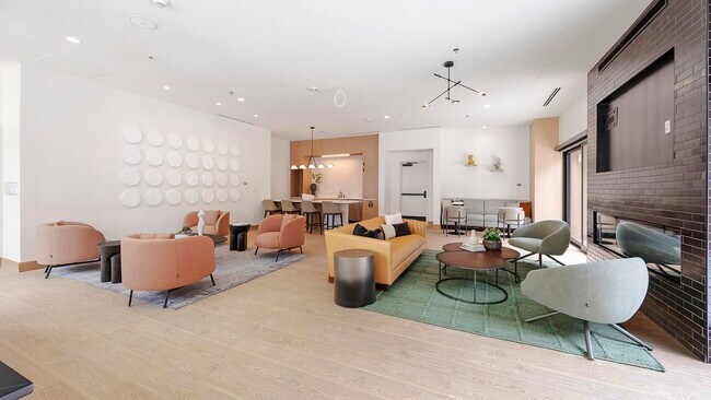 Building Photo - 955 Bannock St