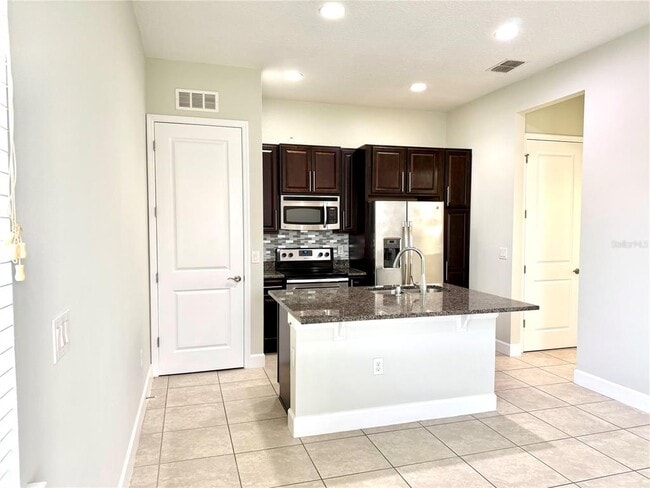 Building Photo - 13796 Eliot Avenue