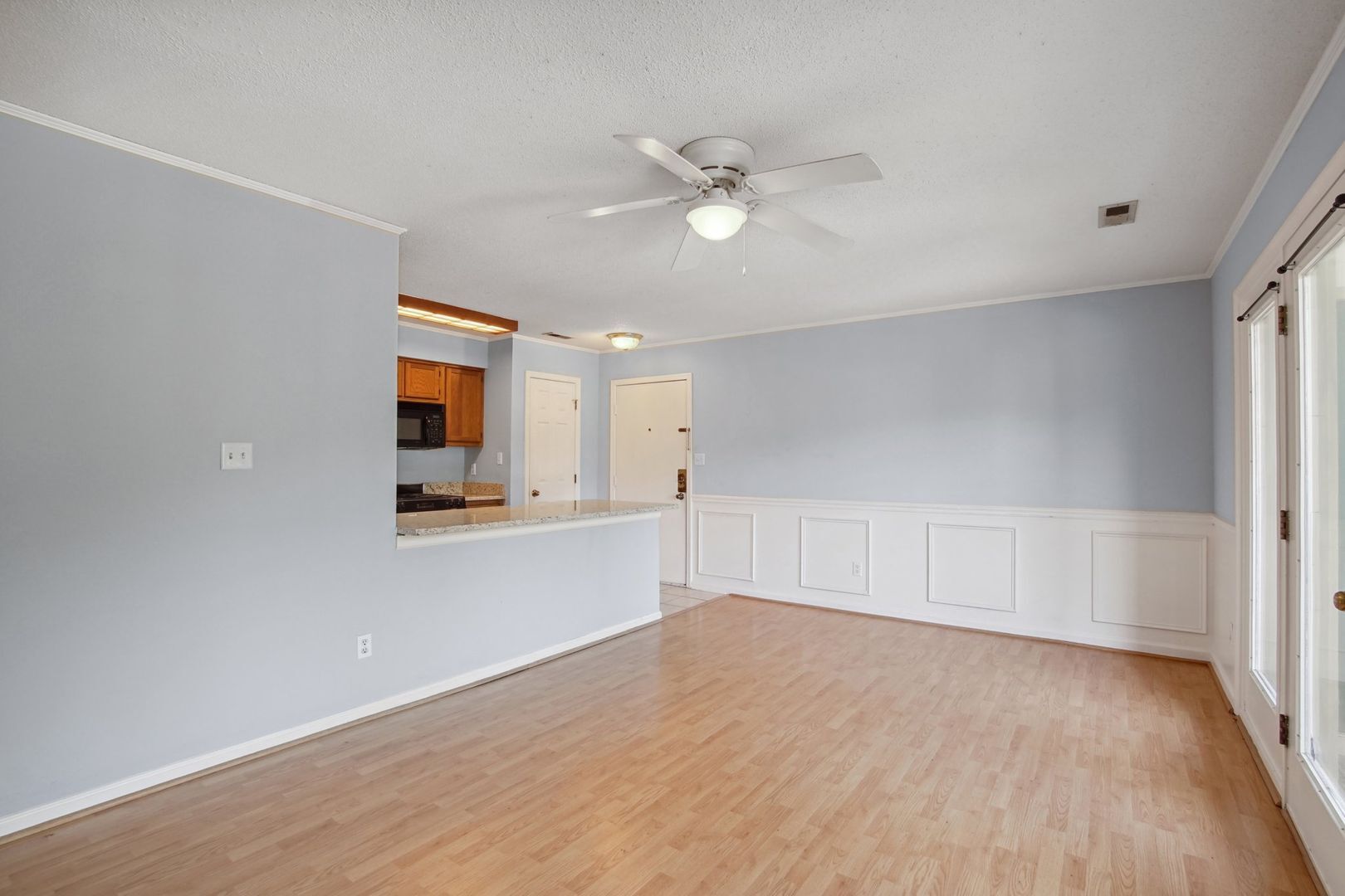 Building Photo - 2010 Quaker Landing