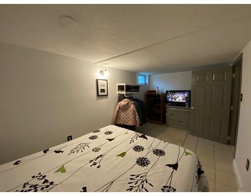 Building Photo - 23 Kingsbury St