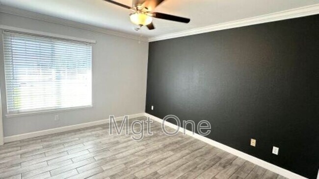 Building Photo - 15720 Reed Dr