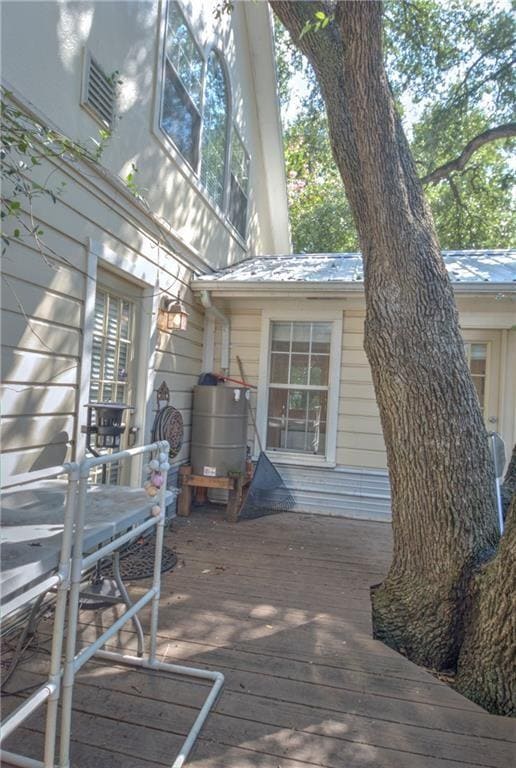 Building Photo - 2404 Thornton Rd