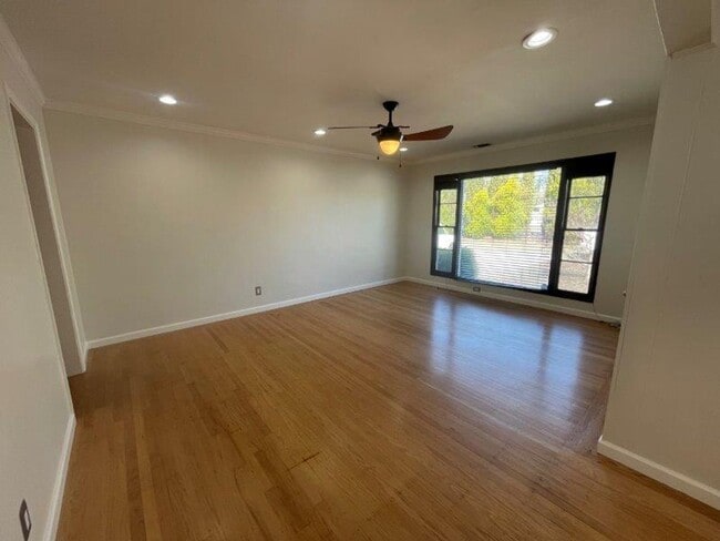 Building Photo - Cute Arden Park 2 Bedroom
