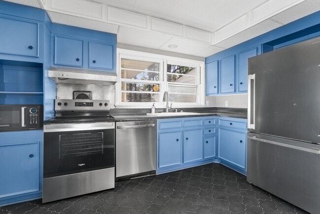 Building Photo - 509 Frank Ln