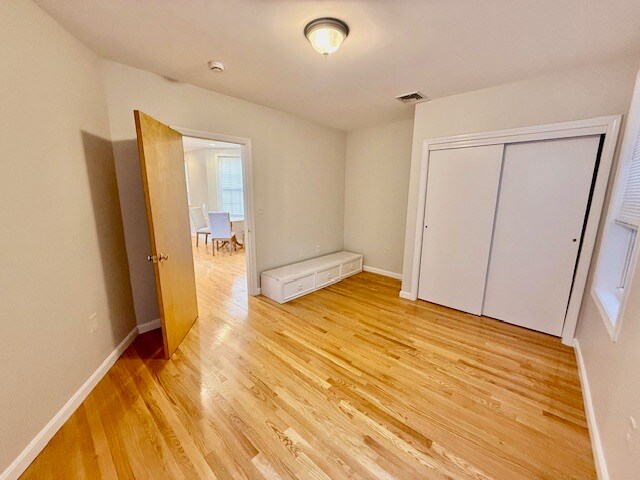 Building Photo - 13 Snow Hill St