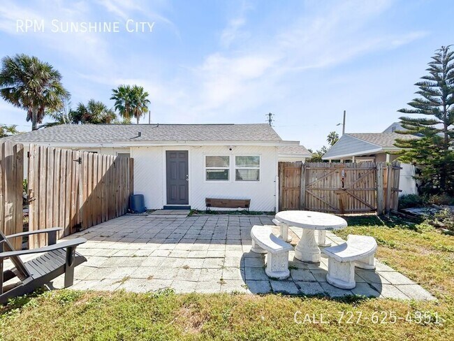 Building Photo - 56 44th Ave