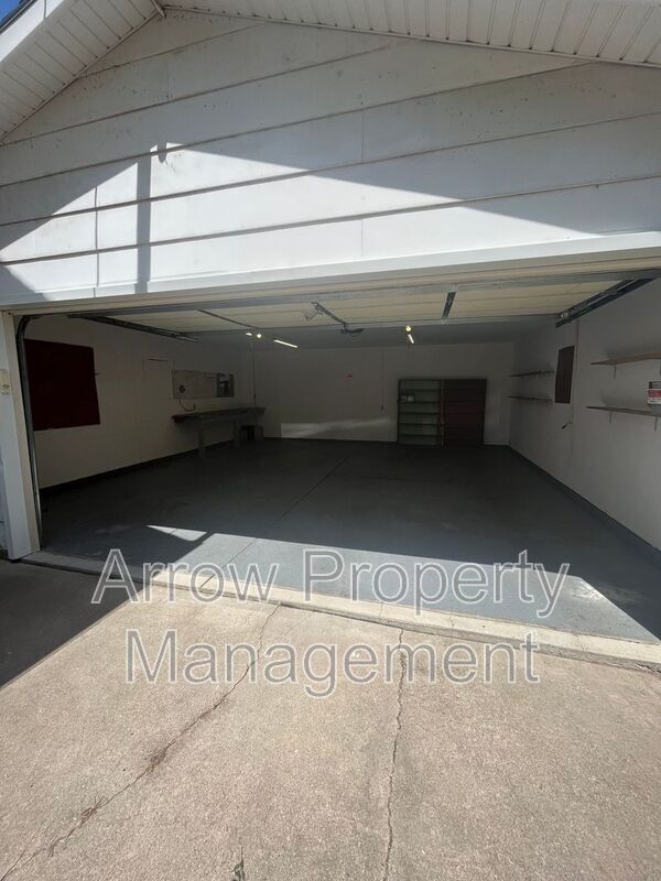 Building Photo - 1312 Peach St