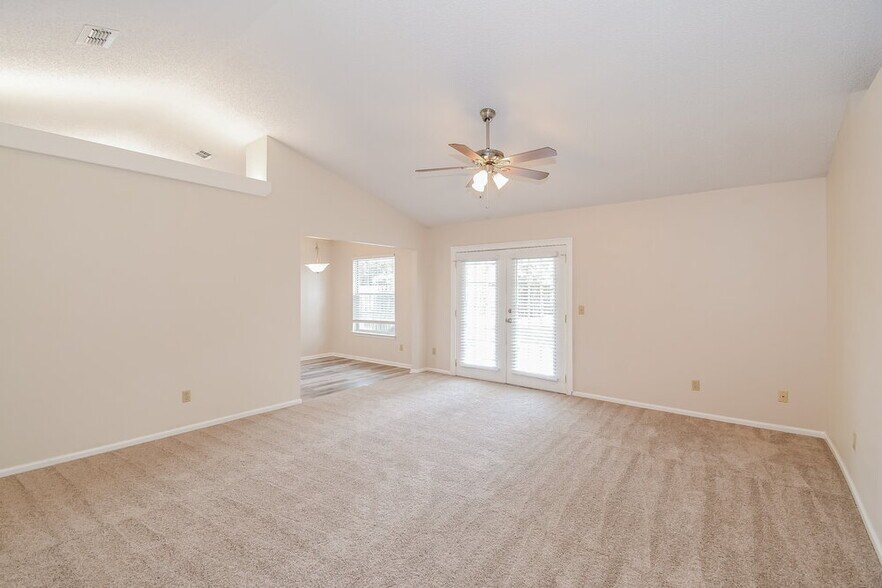 Building Photo - 3176 Chads Ct