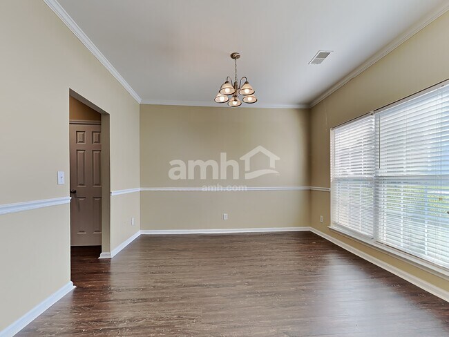 Building Photo - 503 Sparkleberry Ln