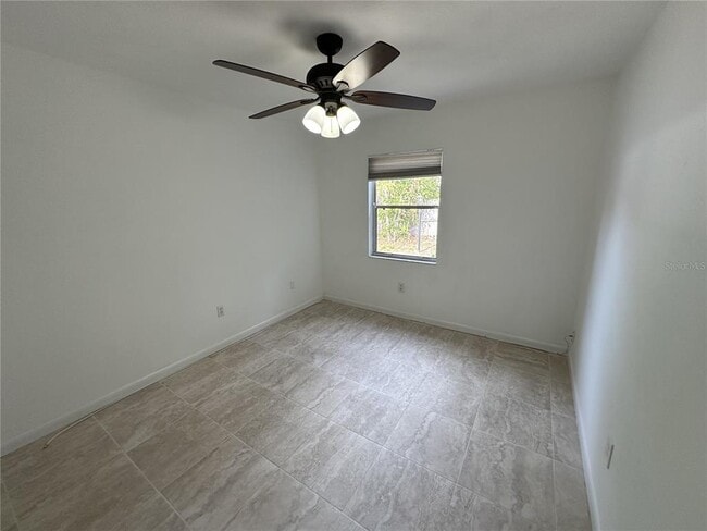 Building Photo - 6818 S Himes Ave