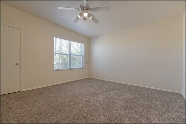 Building Photo - 7580 Le Conte Dr
