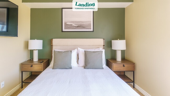 Building Photo - 8250 Vineyard Ave