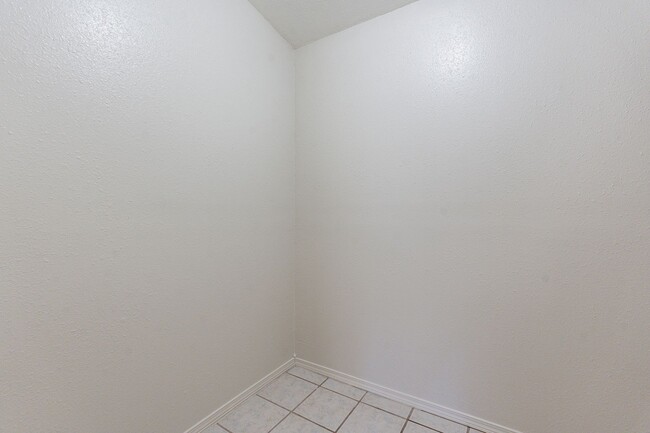 Floorplan - Paradise Valley Apartments