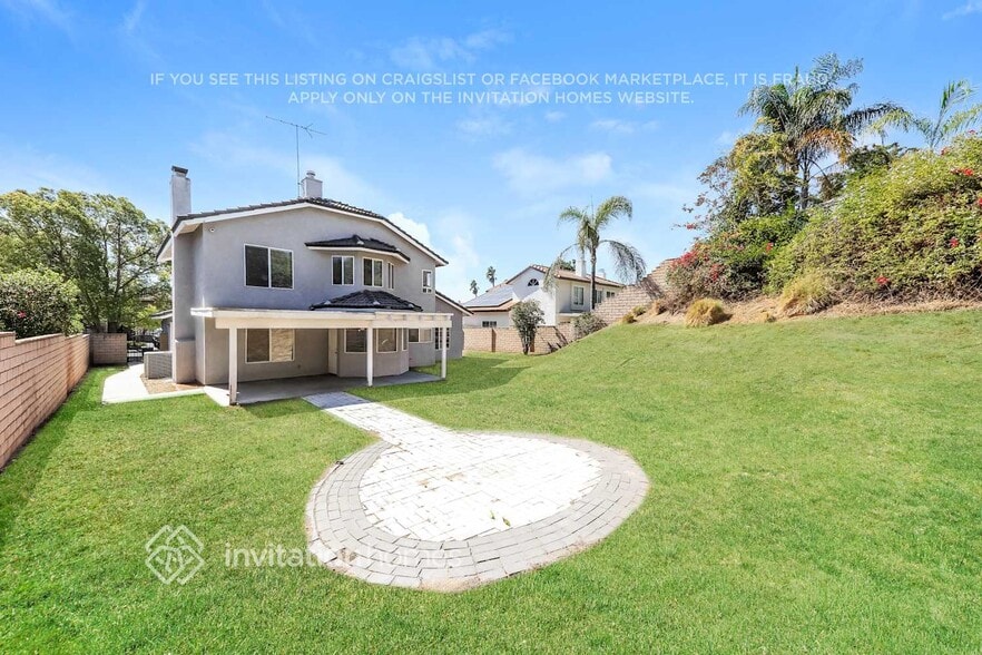 Building Photo - 545 Athens St