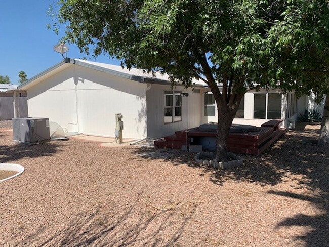 Building Photo - Age Restricted-Renovated 3 Bed/2 Bath in S...