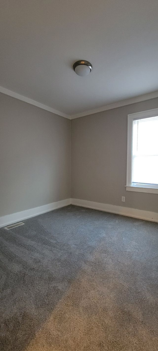 Building Photo - 68 E James St