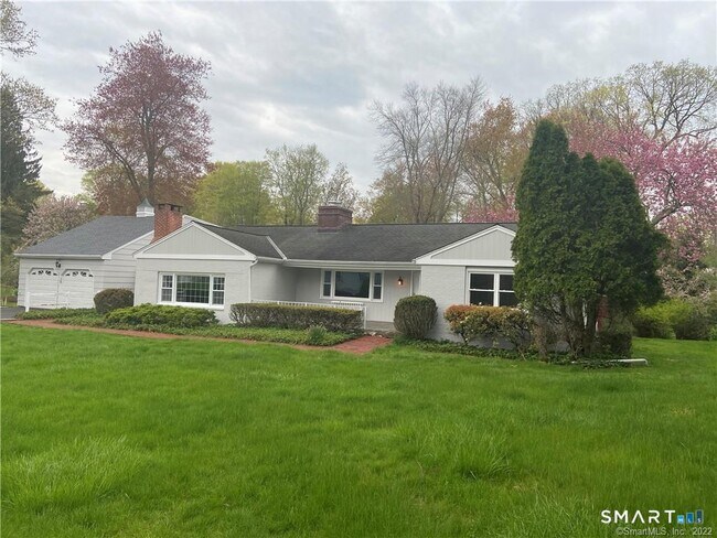 Building Photo - 5 Turtleback Ln