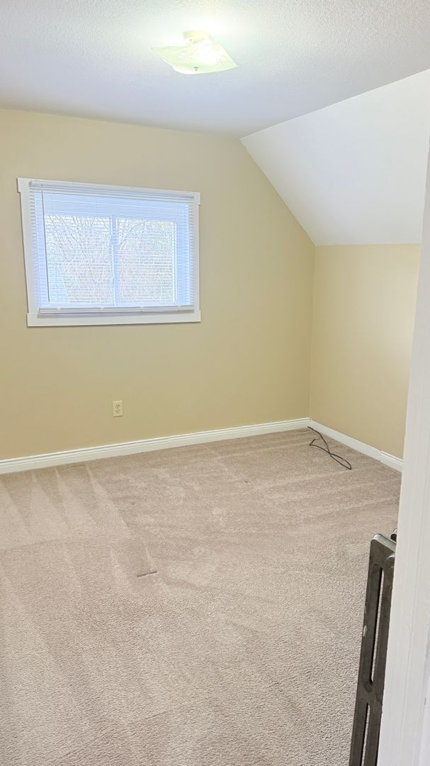 Building Photo - Large 4 bedroom single family home ready now!