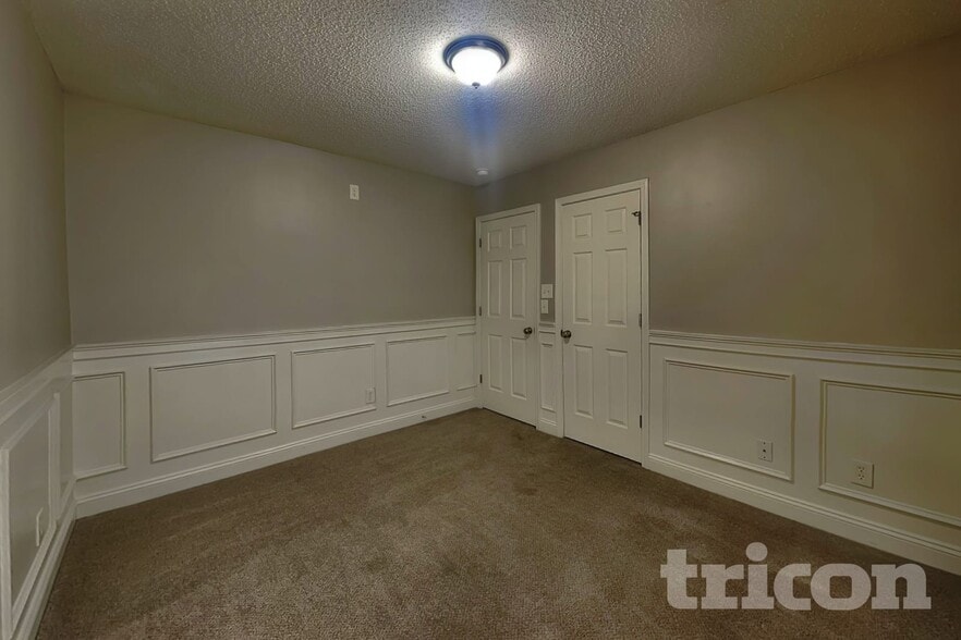 Building Photo - 13706 Traherne Ct
