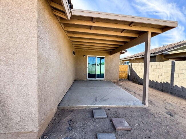Building Photo - NEWLY BUILT 3-Bed, 2-Bath Home in Yuma!"