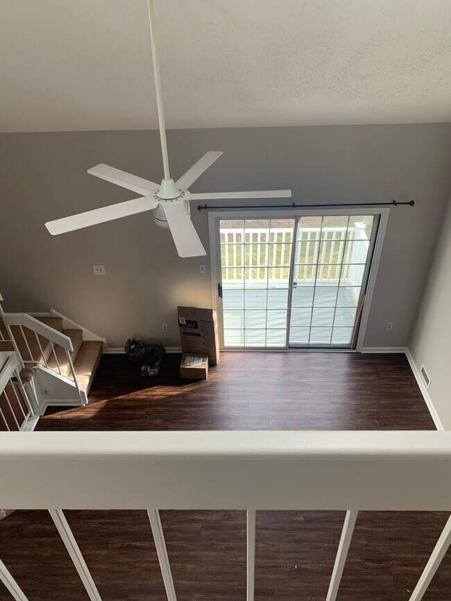 Loft View - 793 E Parker St