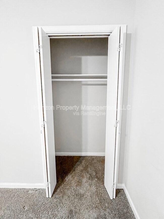 Building Photo - 4591 Woodward Rd