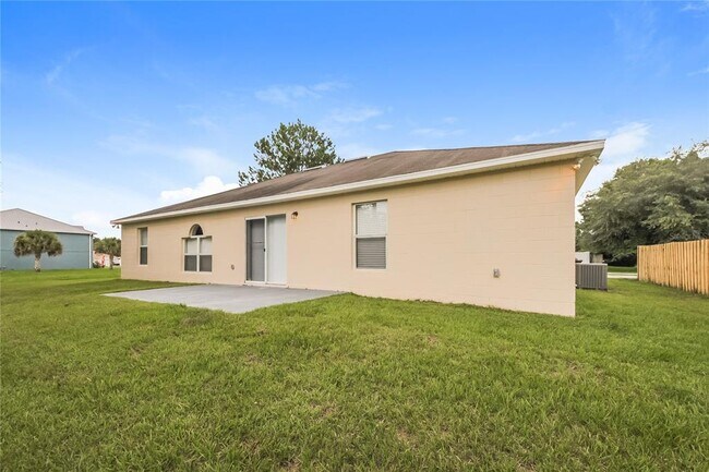 Building Photo - 1330 Dover Dr