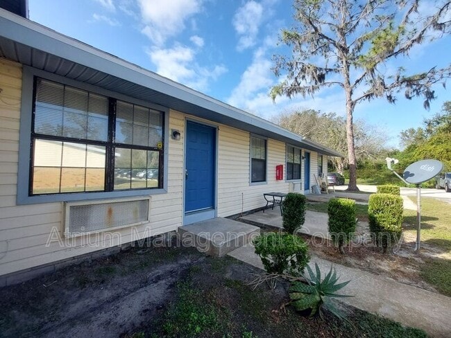 Building Photo - 1295 N Holland Pkwy