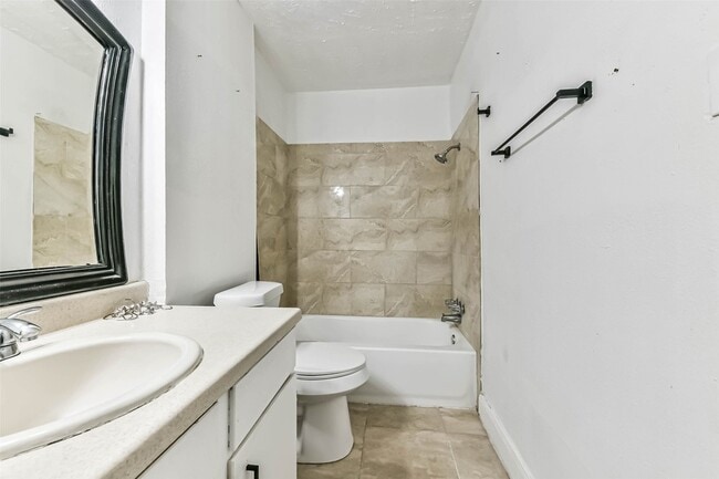 Building Photo - 11411 Murr Way