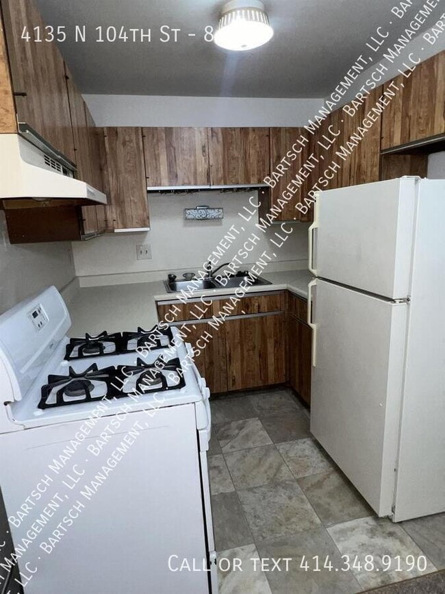 Building Photo - 4135 N 104th St