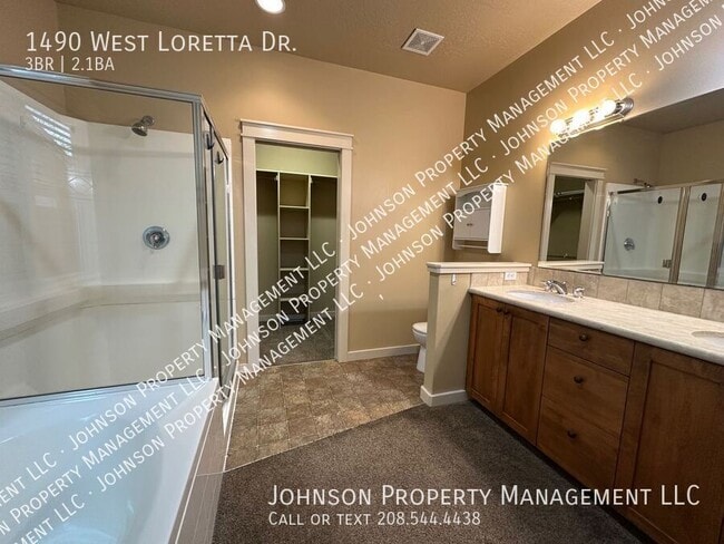 Building Photo - 1490 W Loretta St