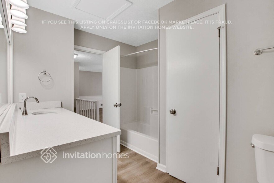 Building Photo - 2683 Altony Dr SW