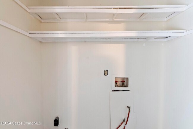 Building Photo - 4442 South St