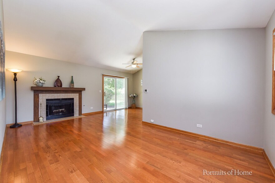 Building Photo - 1309 Duke Dr