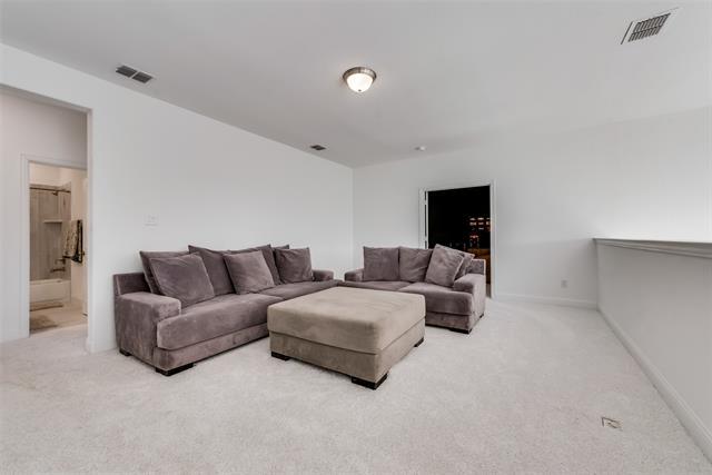 Building Photo - 901 Gold Finch Ln