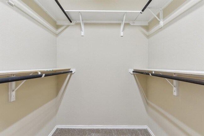 Building Photo - 121 Snowdrift Trail