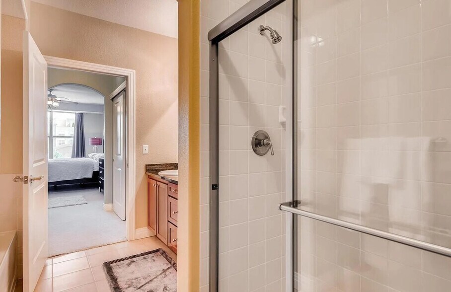 Building Photo - 9021 E Dry Creek Rd