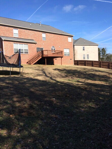 Building Photo - 1416 Beech Hollow Ct