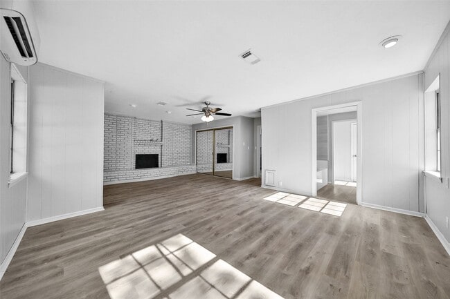 Building Photo - 13426 Balcrest Dr