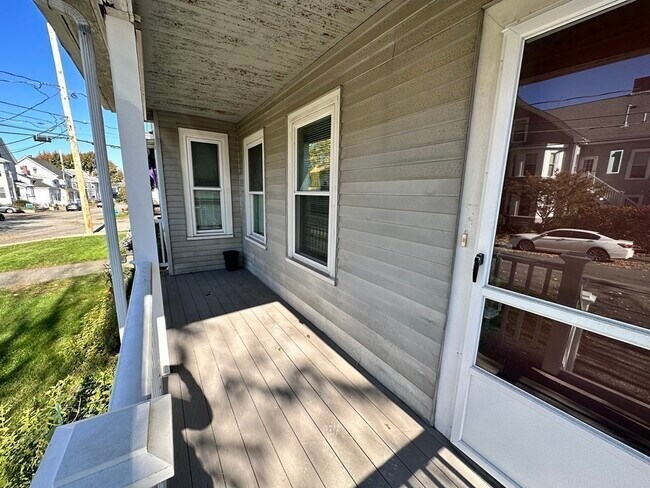 Building Photo - 70 Gardner St