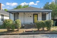 Building Photo - 108 Comer St