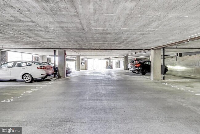 Building Photo - 2720 S Arlington Mill Dr